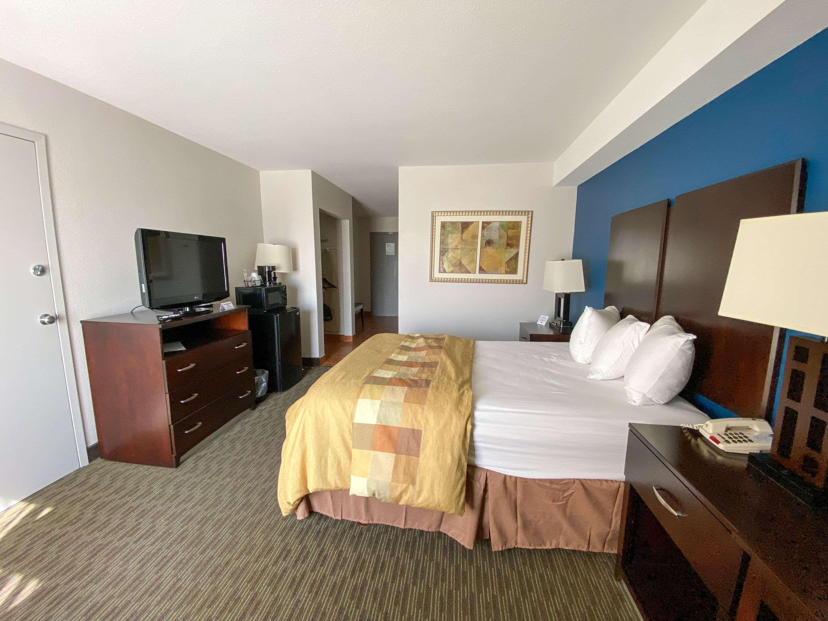 Mainstay Suites Conover-Hickory Экстерьер фото