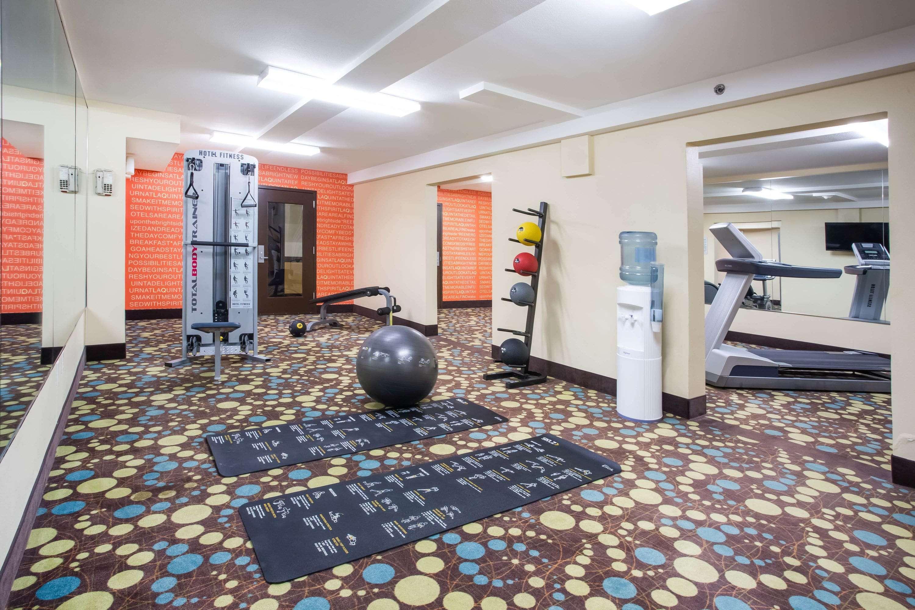 Mainstay Suites Conover-Hickory Экстерьер фото