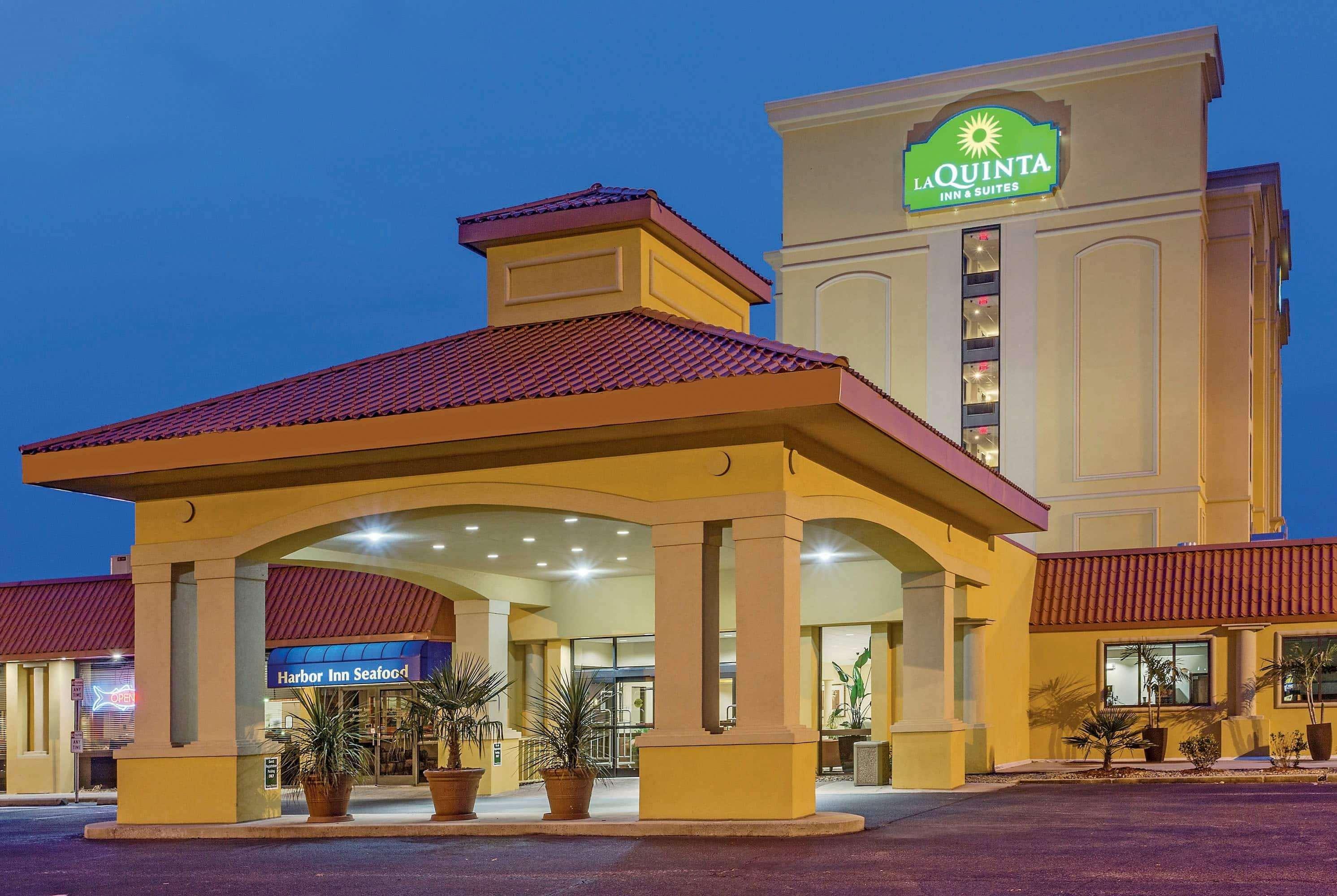 Mainstay Suites Conover-Hickory Экстерьер фото