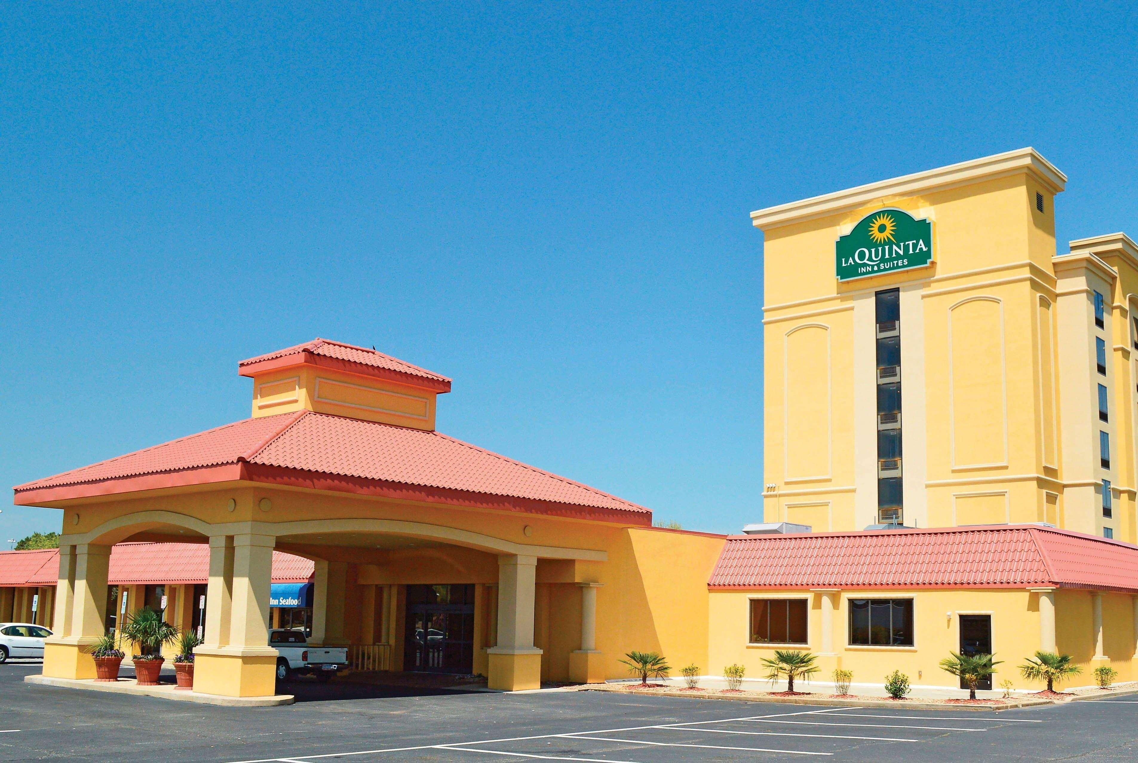 Mainstay Suites Conover-Hickory Экстерьер фото