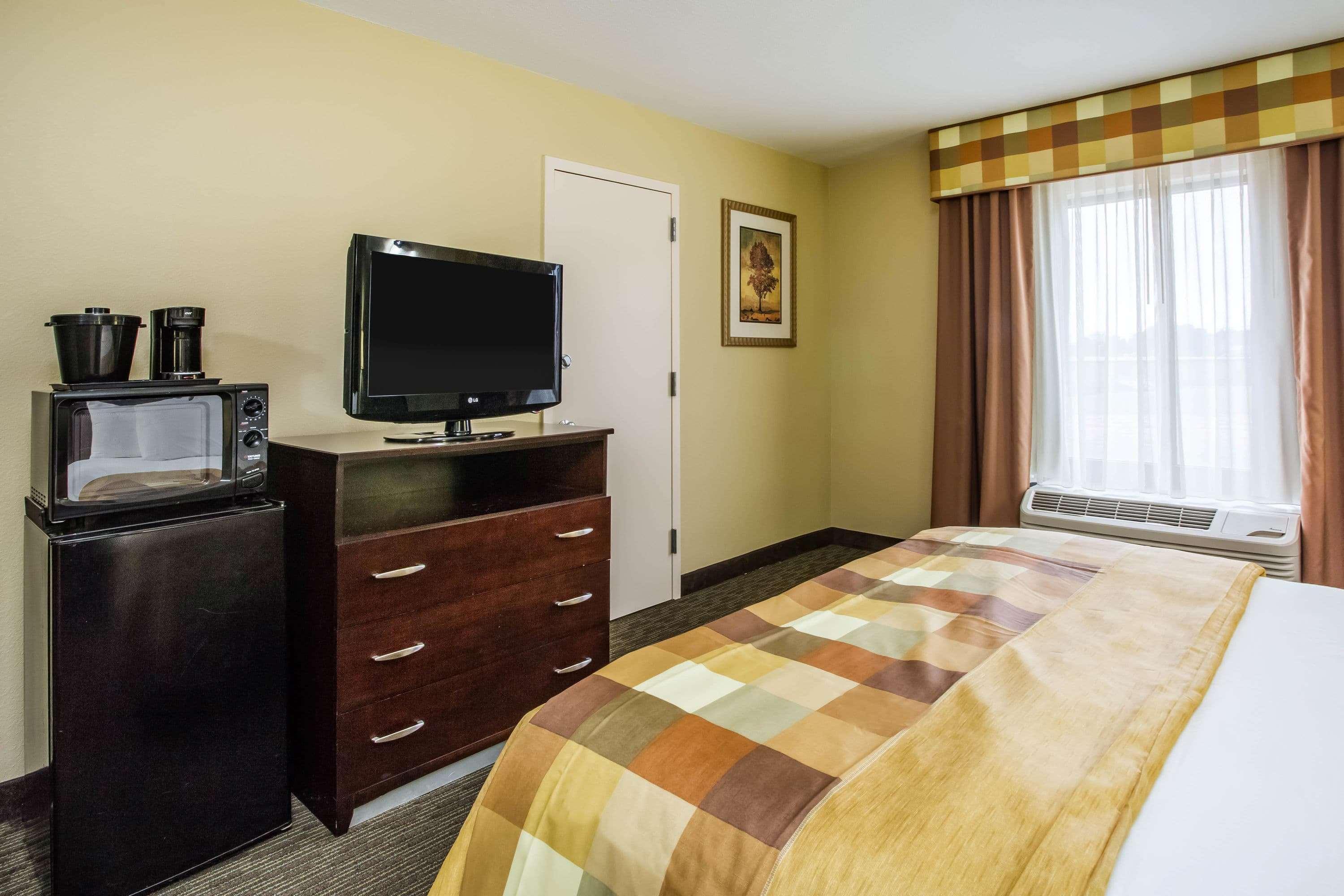 Mainstay Suites Conover-Hickory Экстерьер фото