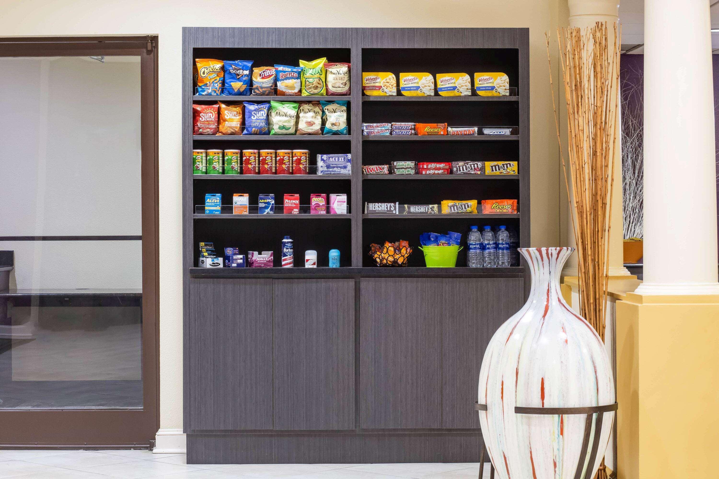Mainstay Suites Conover-Hickory Экстерьер фото