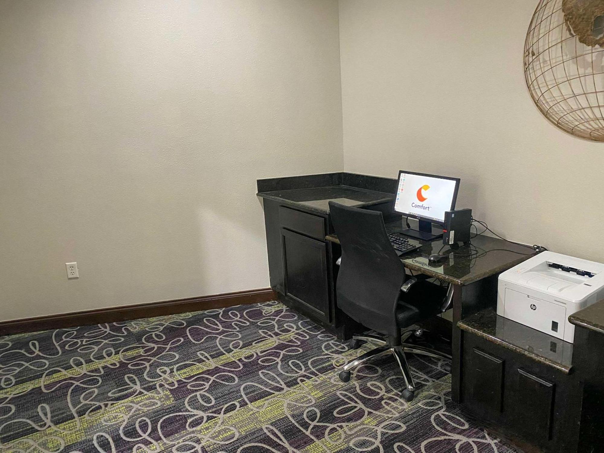 Mainstay Suites Conover-Hickory Экстерьер фото