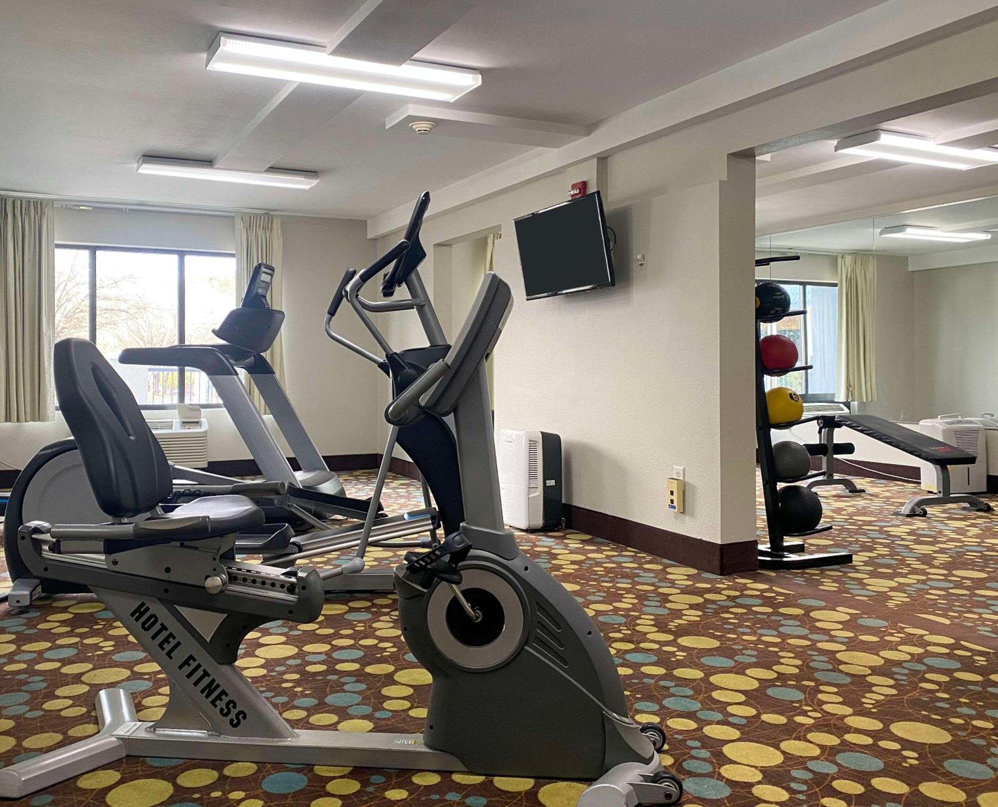 Mainstay Suites Conover-Hickory Экстерьер фото