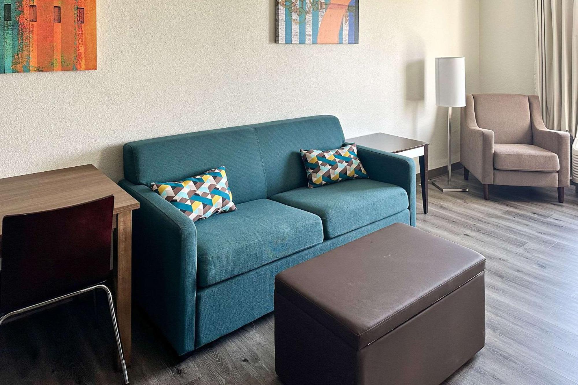 Mainstay Suites Conover-Hickory Экстерьер фото