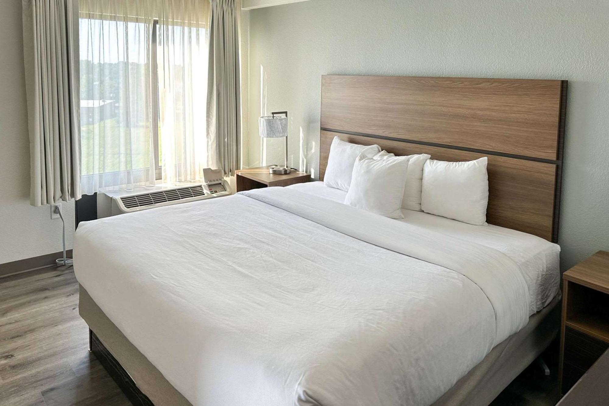 Mainstay Suites Conover-Hickory Экстерьер фото