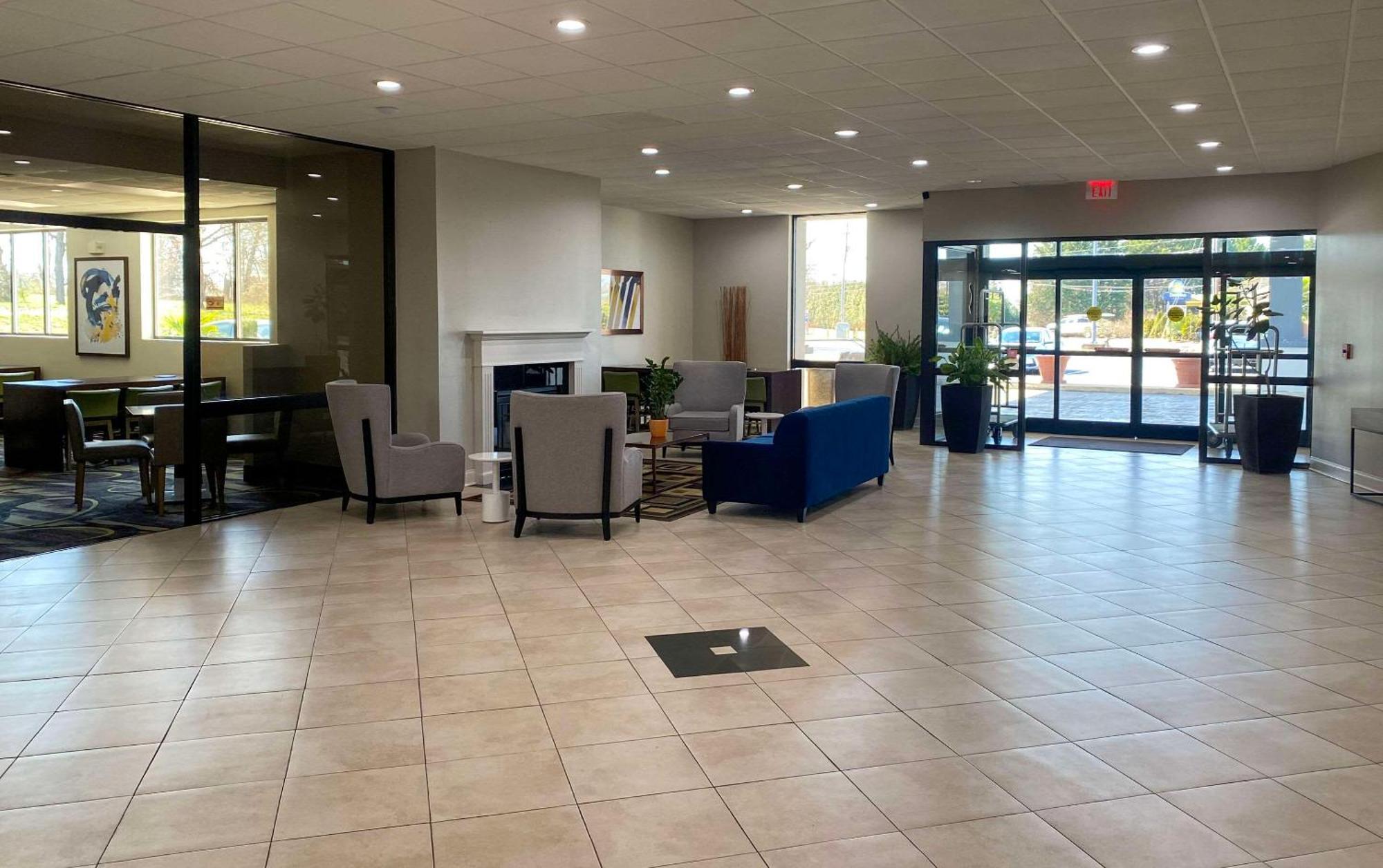 Mainstay Suites Conover-Hickory Экстерьер фото